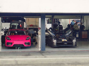 Der Porsche 718 Cayman GT4 ist für solche Rennstrecken Probefahrten