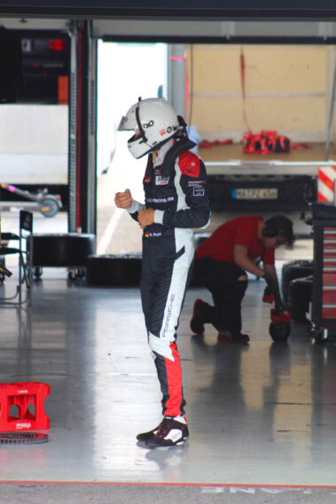 Der Porsche 718 Cayman GT4 ist für solche Rennstrecken Probefahrten