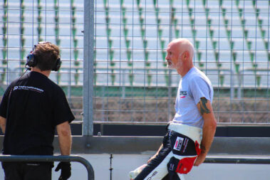 Der Porsche 718 Cayman GT4 ist für solche Rennstrecken Probefahrten